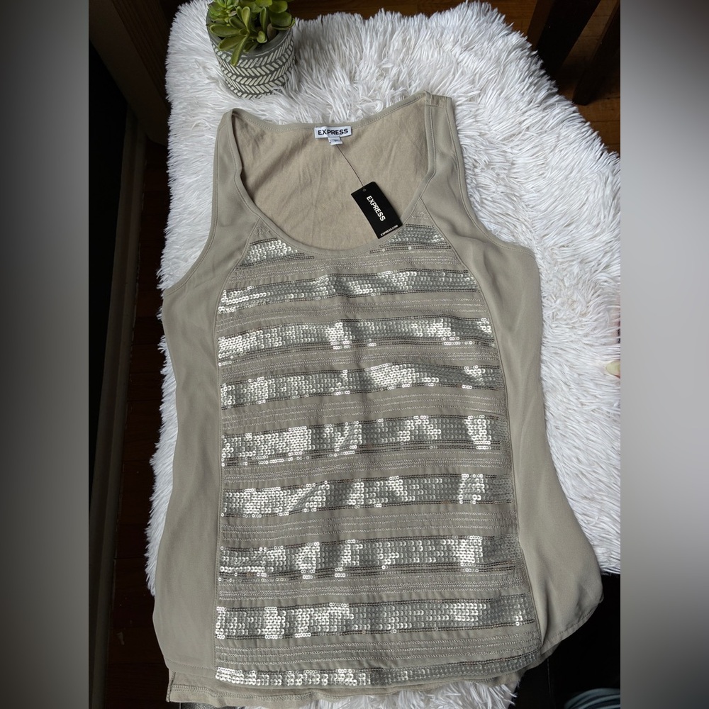 EXPRESS Sleeveless Top 🩶